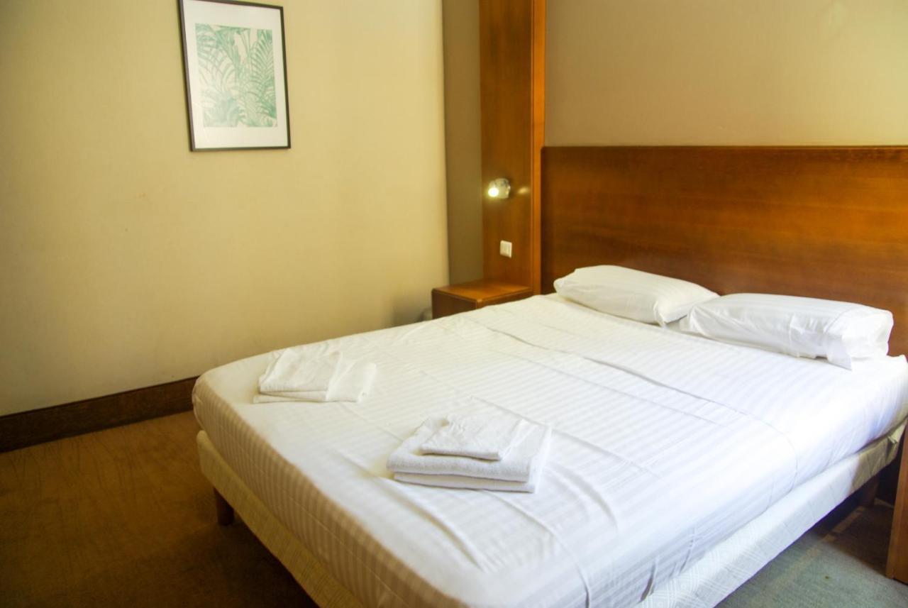 Double or Twin Room Private Bathroom